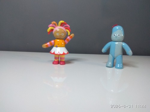 The night garden plastic - in,