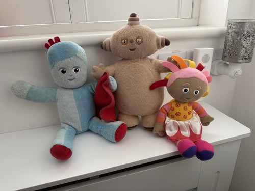 The night garden plush toy - night,