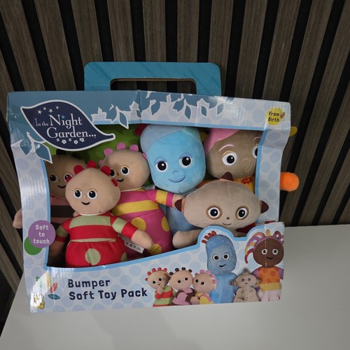 The night garden bumper - in,