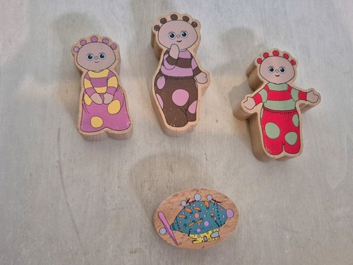Wooden tomliboos and - wooden,