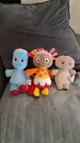 The night garden plushes - night,