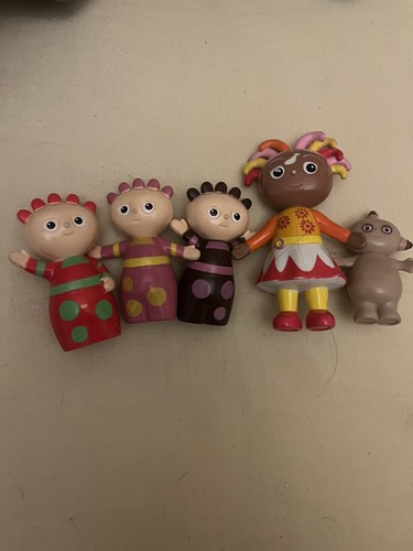 The night garden figures - night,
