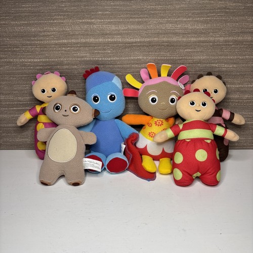 The night garden plush - in,