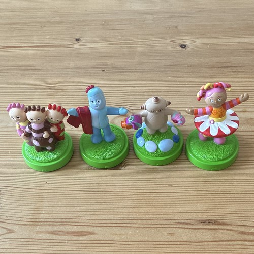 The night garden - garden, playdoh